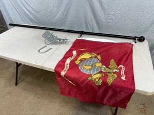 lot 8 image: Flag Pole with Mount and US Marines Flag