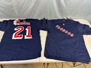 lot 28 image: 5 New Reebok New York Rangers Higgins T-Shirts - Small