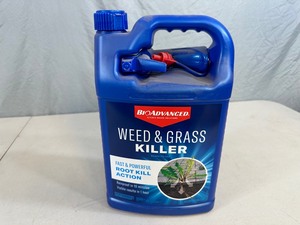 lot 68 image: New Gallon of Weed and Grass Killer Spray