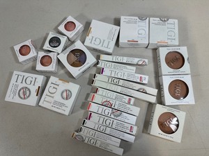 lot 112 image: New TIGI Makeup