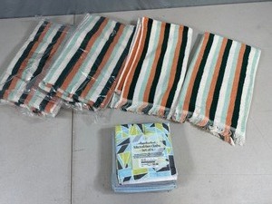 lot 149 image: 6 New Hand Towels, 6 Microfiber Washcloths