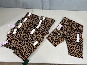 lot 176 image: 10 New Wild Fable Pants