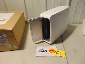 lot 105 image: HomeSoap UV Light Sanitizer