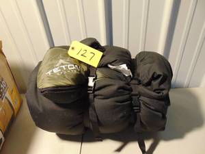 lot 127 image: Teton Sports Sleeping Bag 82 x 40