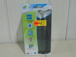 lot 40 image: Germ Guardian Air Purifier with HEPA Filter and UVC Black