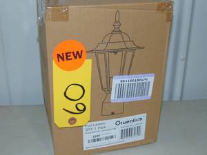 lot 60 image: GRUENLICH Outdoor Post Lighting Fixture Black