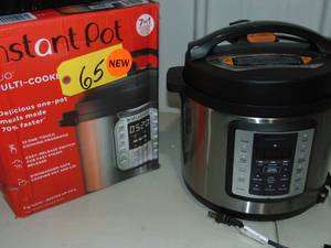 lot 65 image: Instant Pot 6qt Duo Pressure Cooker