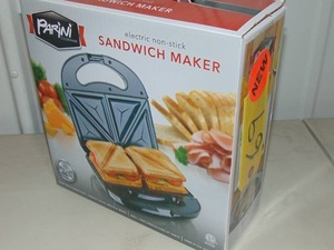 lot 69 image: Parini Cookware Electric Non-Stick Sandwich Maker