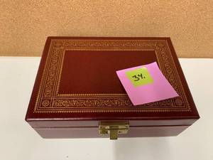 lot 34 image: Jewelry Box W Contents