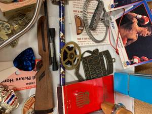 lot 39 image: Junk Drawer Mix Train Items