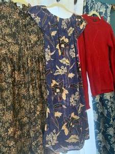 lot 14 image: 4 Girls Dresses, 1 Sweater