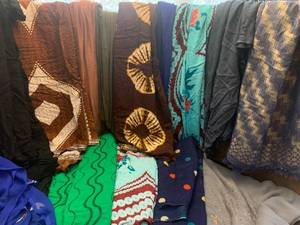lot 18 image: MIX GROUP Larger Scarves
