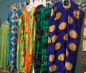 lot 23 image: Group of Tunic Dresses