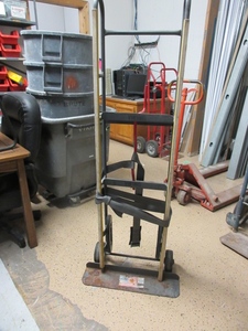 lot 114 image: MILWAUKEE APPLIANCE DOLLY