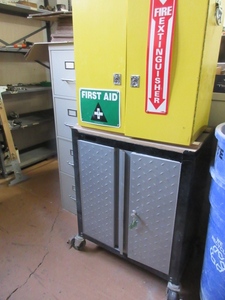 lot 131 image: HAND MADE ROLLING FIRST AID STATION FOR JOBSITE USE