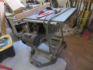 lot 155 image: DELTA 10 CONTRACTOR TABLE SAW  ON STAND WITH ACCESSORIES