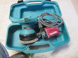 lot 176 image: MAKITA 5 ORBITAL SANDER WITH CASE