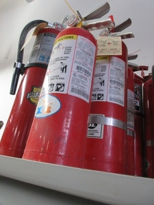 lot 190 image: FIRE EXTINGUISHERS