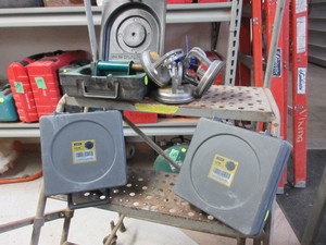 lot 191 image: VACUUMSUCTION CUPS