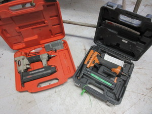 lot 193 image: BOSCH AIR STAPLER AND PASLODE AIR NAILER