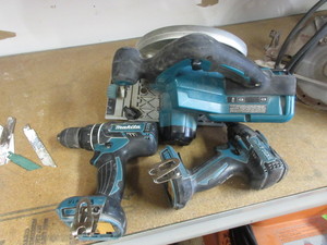 lot 202 image: MAKITA CORDLESS DRILLS AND CIRCULAR SAW-NO BATTERIES