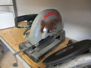 lot 215 image: PORTER CABLE METAL DRY CUT SAW