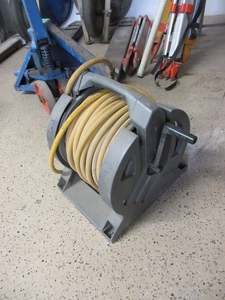 lot 216 image: POWER PORT HOSE REEL WITH AIR HOSE