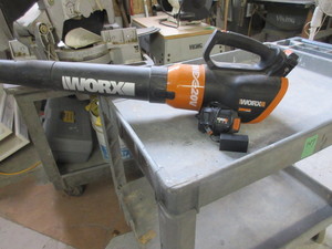 lot 222 image: WORKS BRAND CORDLESS BLOWER WITH BATTERY AND CHARGER