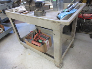 lot 239 image: PLASTIC UTILITY CART ON WHEELS