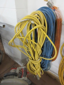 lot 258 image: LONG LENGTH, MULTIPLE SIZE, HD EXTENSION CORDS