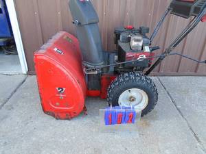 Yard Machine MTD 8 hp 26 snow blower with electric start. Good used condition. Tested & works. As shown. THIS ITEM HAS A RESERVE.