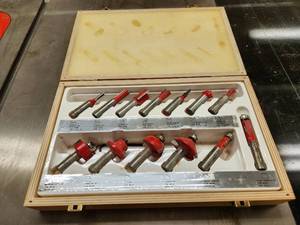 Freud 12 Router Bit Set