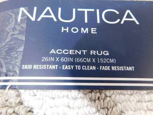 lot 147 image: Nautica Tufted Light Grey and White 2 ft. 2 in. x 5 ft. Baize Chain Runner Rug