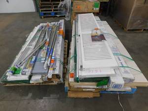lot 5 image: Assorted door lot - Closet, Pocket doors, Shutters, Door Slabs & More