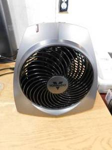 lot 45 image: Vornado  VH200 1500-Watt Electric Portable Space Heater, Whole Room Vortex Heat Circulation, Charcoal