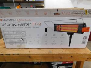 lot 52 image: Heat Storm  Tradesman 1,500-Watt Electric Outdoor Infrared Quartz Portable Space Heater with Tripod, WallCeiling Mount and Remote