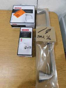 lot 64 image: Towel Bar , Paper Holder , Towel Ring lot of 3 bathrrom fixtures