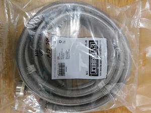 lot 100 image: EVERBILT 4 FT.WASHING MACHINE CONNECTOR