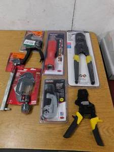 lot 111 image: Assorted plumbing tool lot