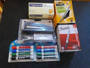 Expo Dry Erase Markers, Pens and St...