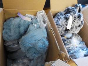 12 Pair of New Slippers size S...