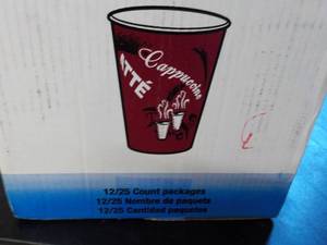 Case of 300 Solo 12 oz Bistro paper...