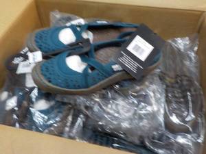 12 Pair Mukluk Sport Womens size 7...