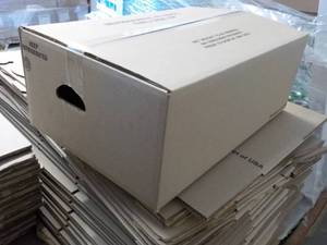8 Extra Sturdy Boxes with Handles 2...