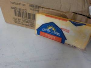 12 - 7 oz Pkgs Crystal Farms Muenst...