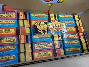 18 - 1 34 oz Boxes Sprinkled Anima...
