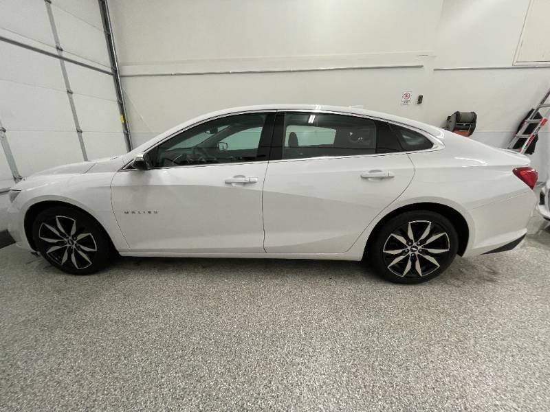 2017 Chevrolet Malibu LT - 2 OWNERS