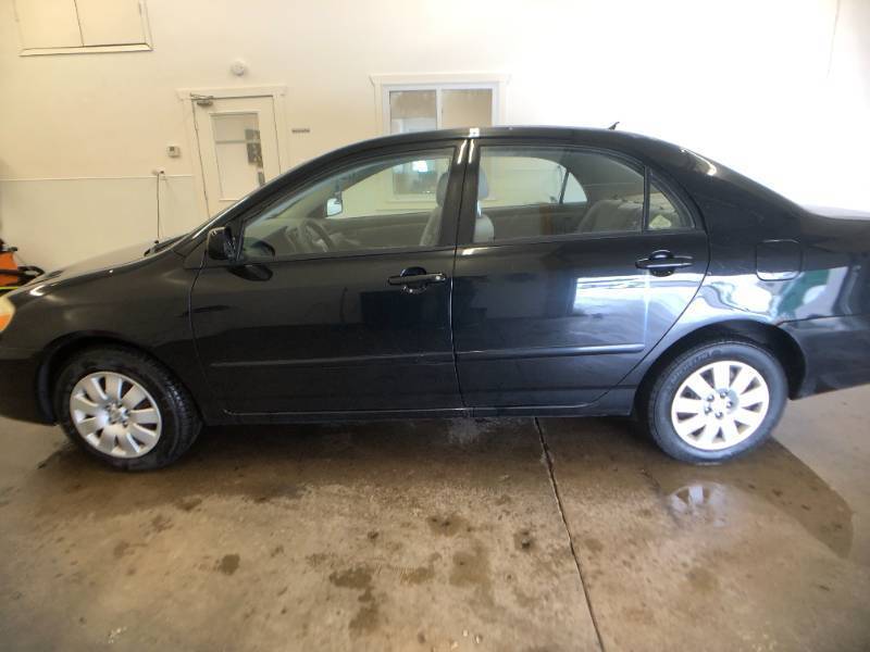 2004 Toyota Corolla - 1 OWNER - Manual