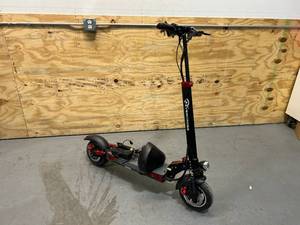 lot 12 image: EVERCROSS H5 Electric Scooter