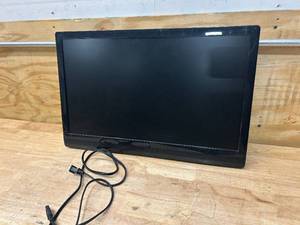 lot 49 image: INSIGNIA 24 LED TV (NS-24E400NA14)